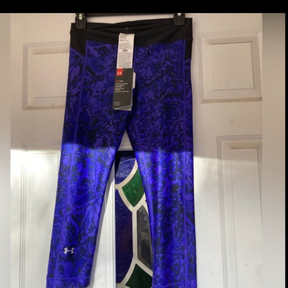 - - - nWT! Under armour heat gear compression Purple patterned